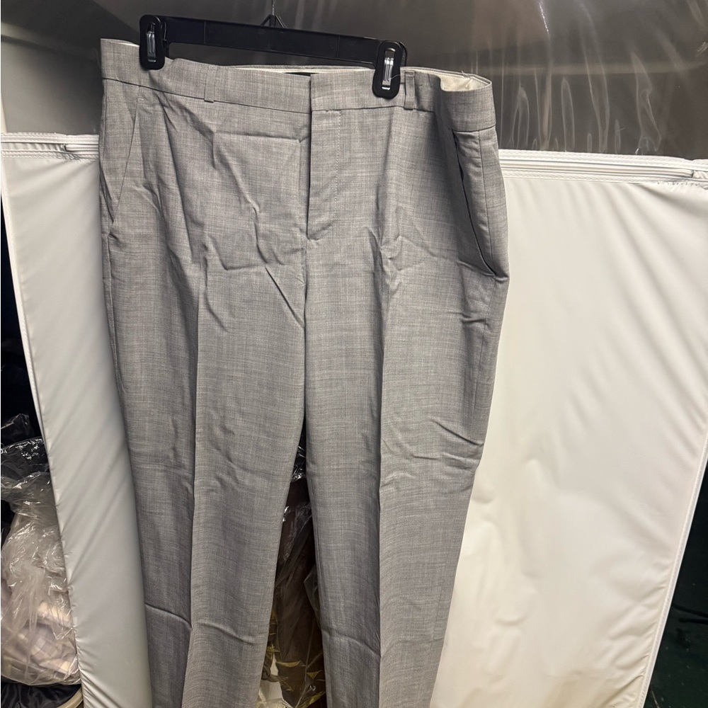 LOFT Women's Light Gray Straight Leg Pants